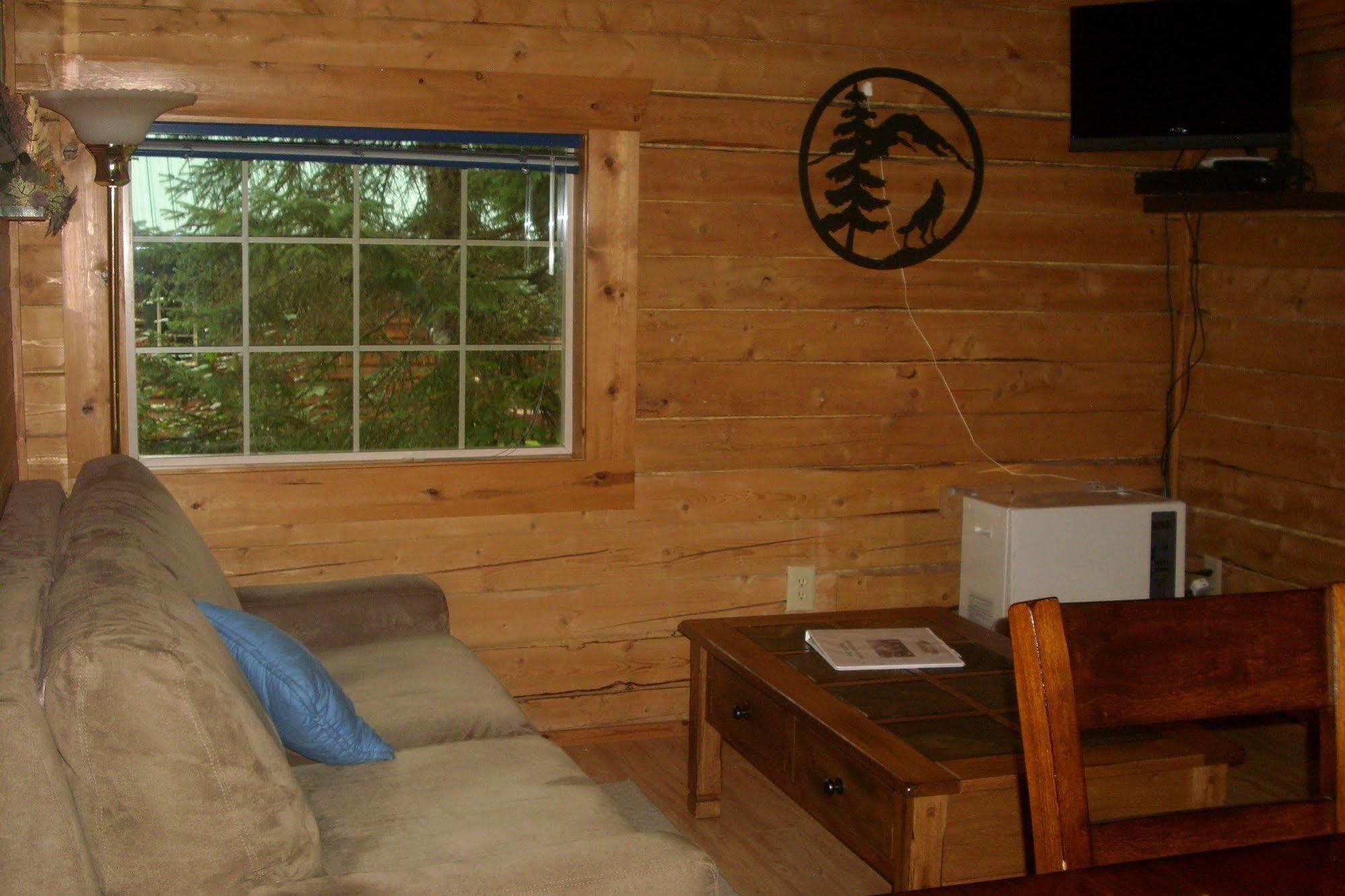 Box Canyon Cabins Сьюард Екстер'єр фото