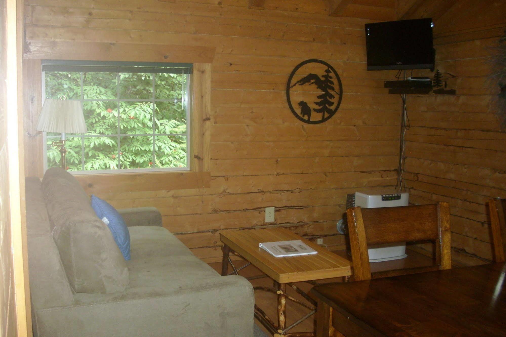 Box Canyon Cabins Сьюард Екстер'єр фото