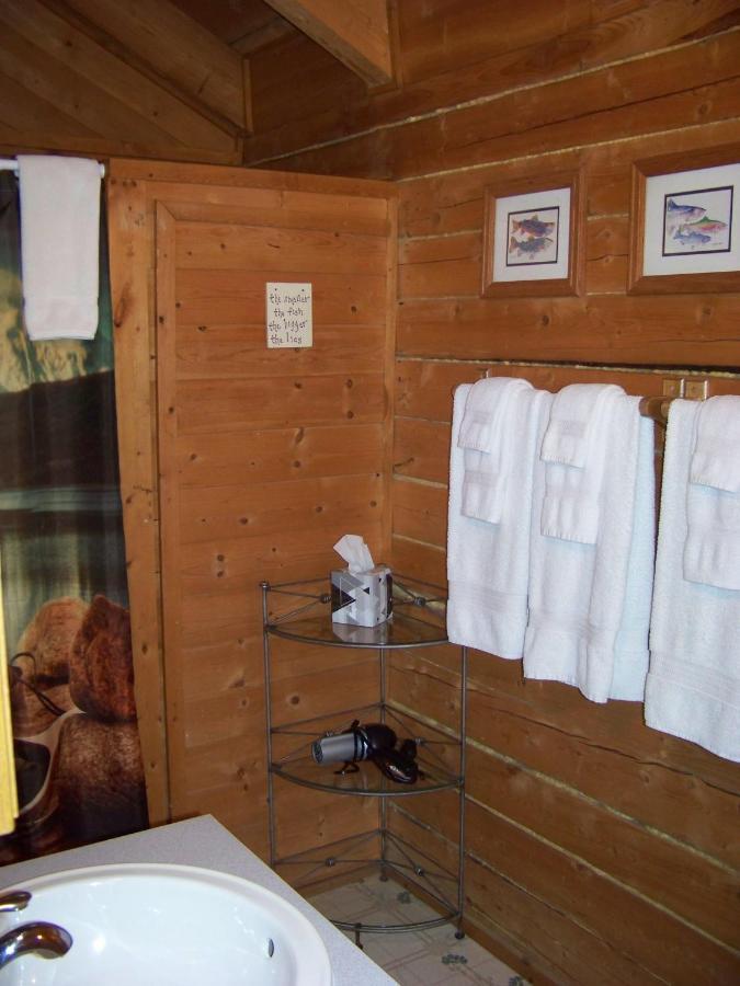 Box Canyon Cabins Сьюард Екстер'єр фото